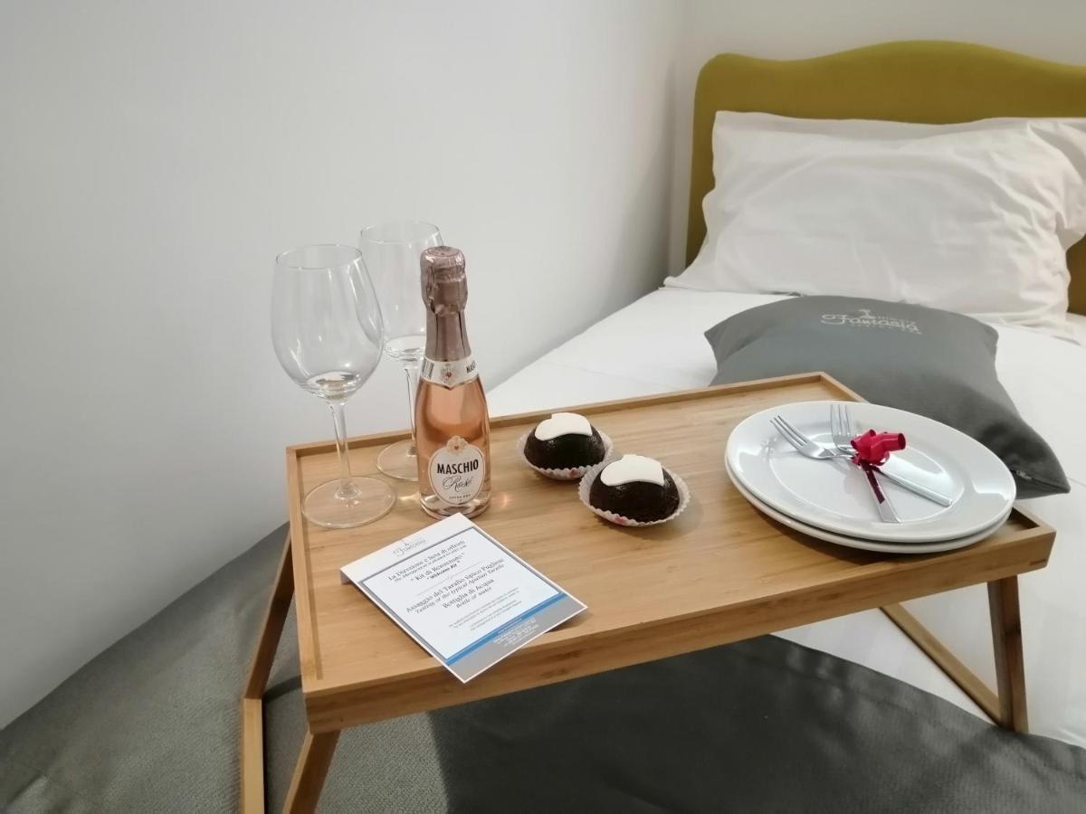 Dimora Fantasia Charme B&B Bari Exteriör bild