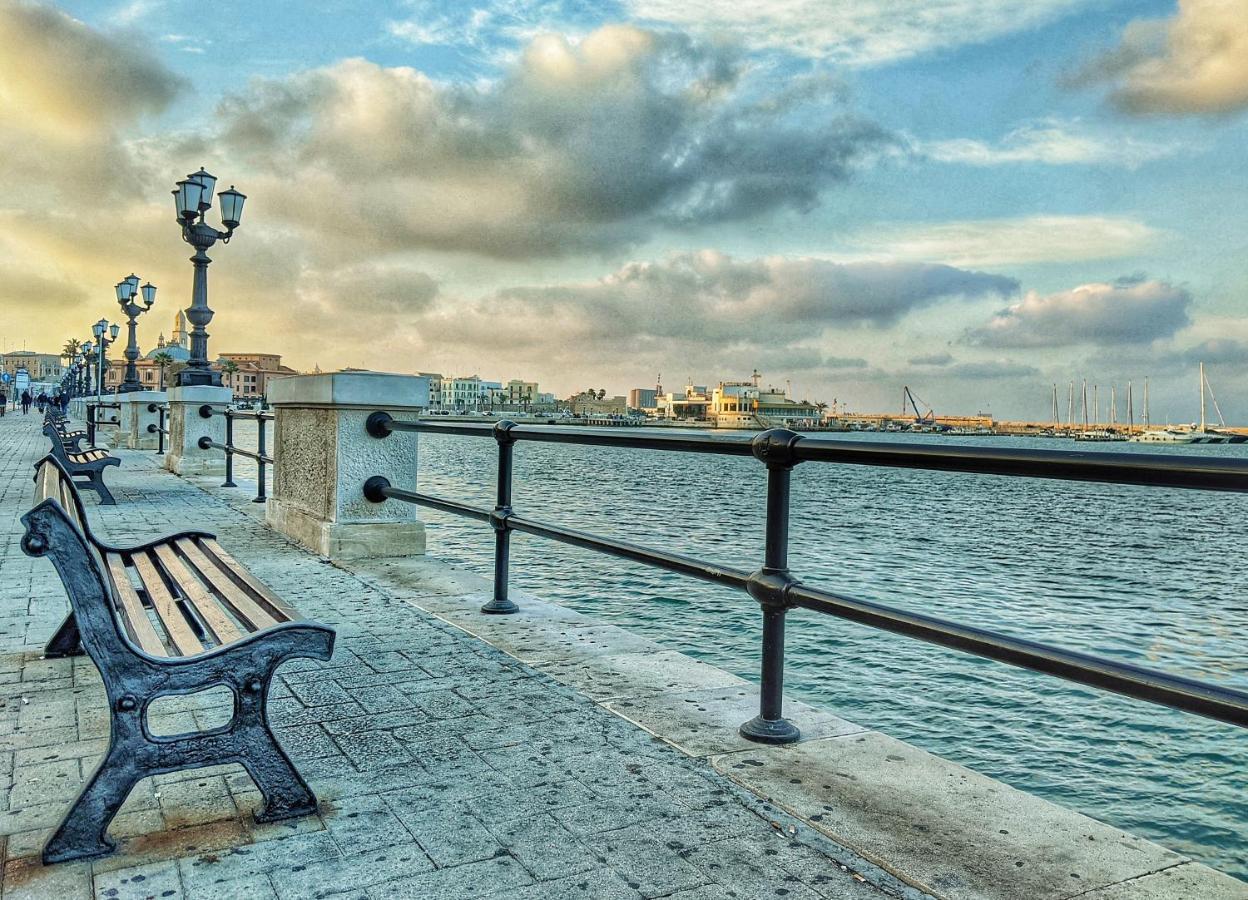 Dimora Fantasia Charme B&B Bari Exteriör bild